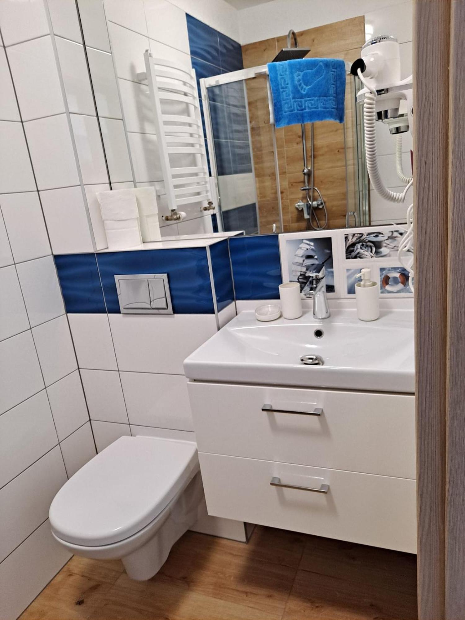 Domki I Pokoje Baltimor Grzybowo  Room photo
